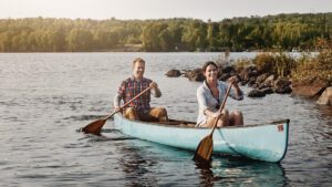 Read more about the article How Many Calories Does Canoeing Burn? A Calorie Burning Sport