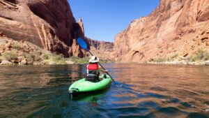 Read more about the article Arizona Kayaking Laws | Rules and Regulations You MUST Know